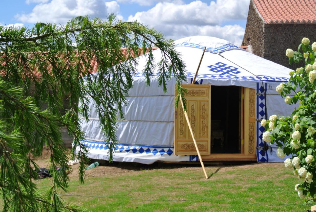 Yourtes Du Bocage Bazoges-en-Pareds Exterior foto